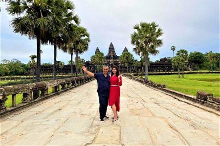 Private Siem Reap 2 Days Tour Angkor Wat and Floating Village