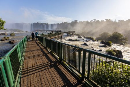 Airport IGU Round Trip & Iguassu Falls Brazil & Macuco Safari