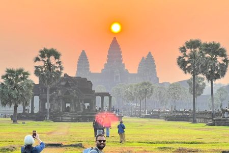 Private 2 Days Angkor Wat Sunrise and Discover all Major Temples
