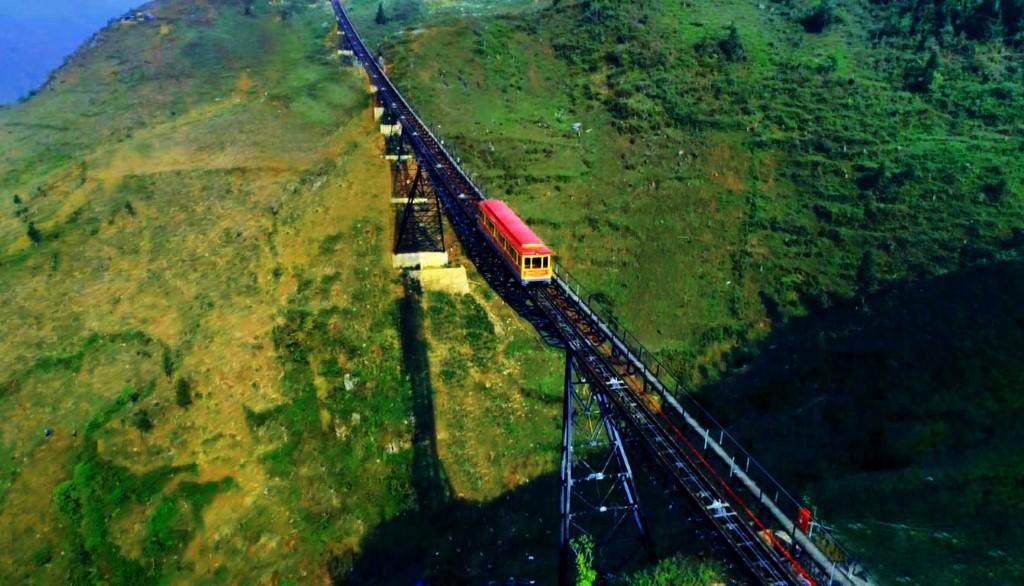 Sapa 2 Days 1 Night from Hanoi with Fansipan mountain |English tour